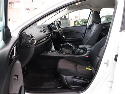 2015 Mazda Axela - Thumbnail