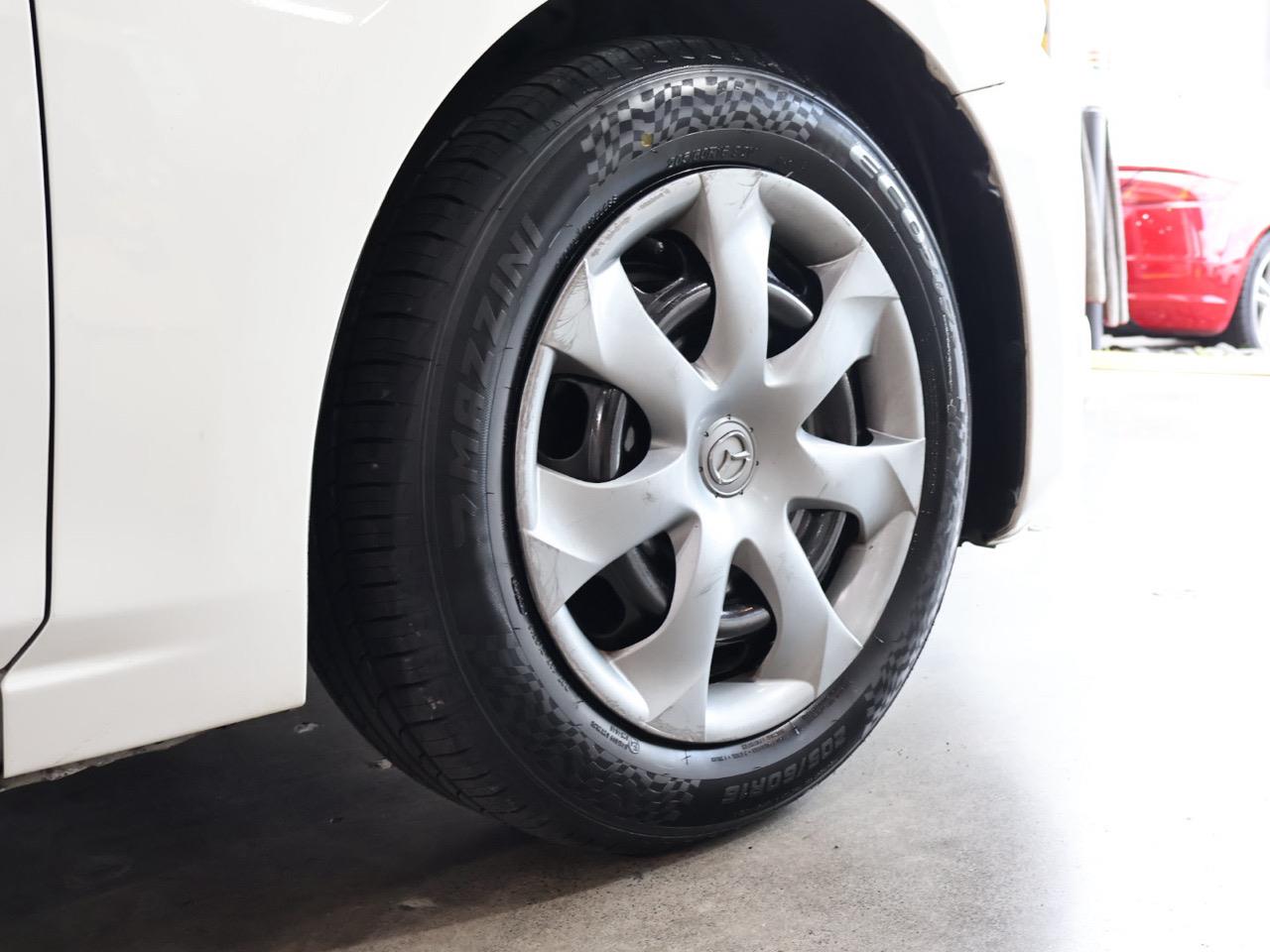 2015 Mazda Axela