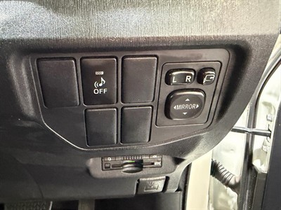 2014 Toyota Prius - Thumbnail