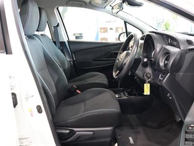 2018 Toyota Yaris - Thumbnail