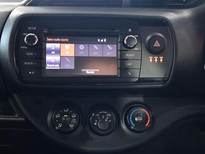 2018 Toyota Yaris - Thumbnail