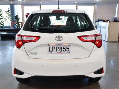 2018 Toyota Yaris - Thumbnail
