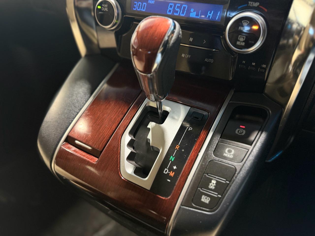 2017 Toyota Vellfire