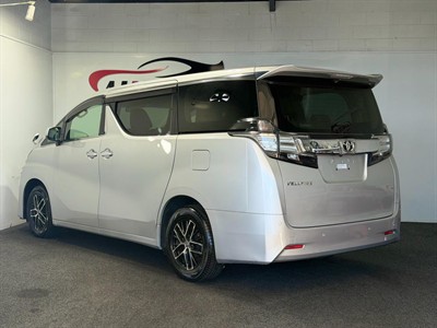 2017 Toyota Vellfire - Thumbnail