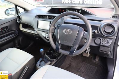 2018 Toyota Aqua - Thumbnail