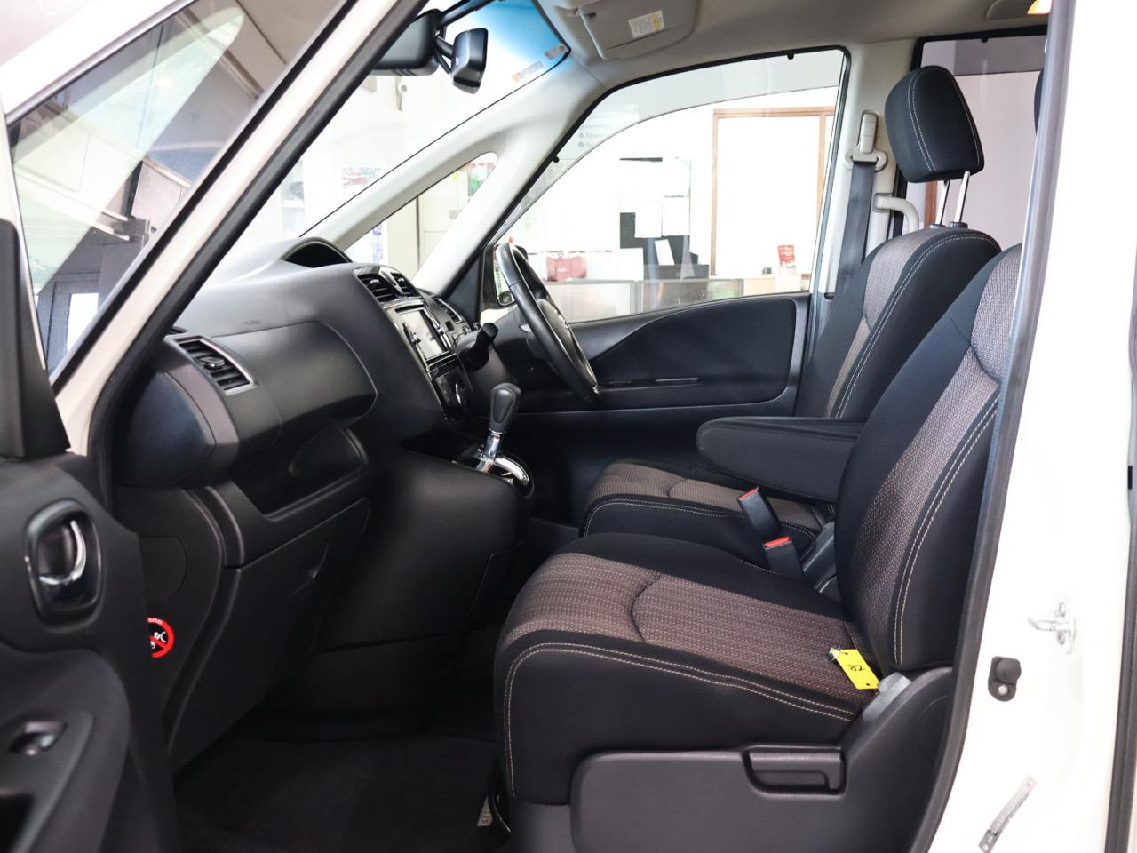 2015 Nissan Serena