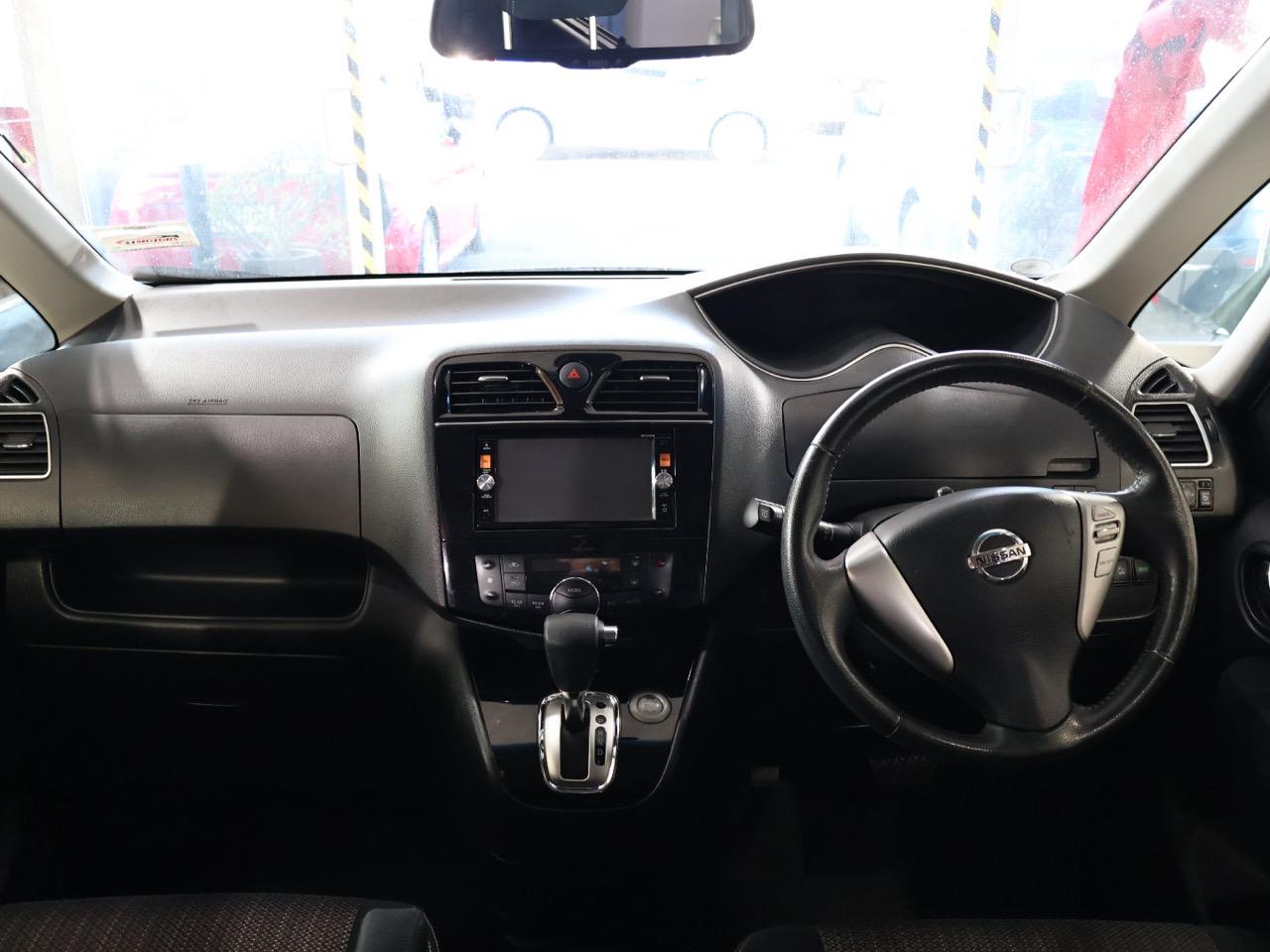 2015 Nissan Serena