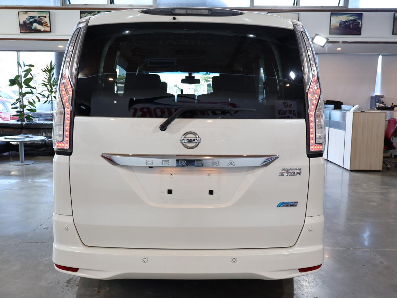 2015 Nissan Serena