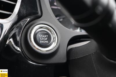 2022 Mitsubishi Outlander - Thumbnail