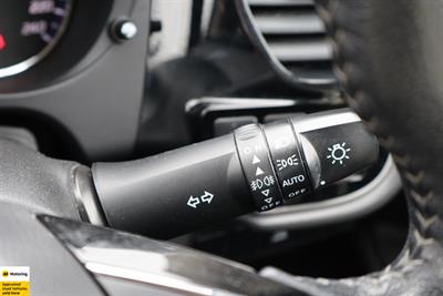 2022 Mitsubishi Outlander - Thumbnail