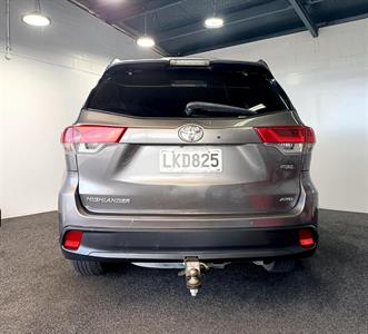 2018 Toyota Highlander - Thumbnail
