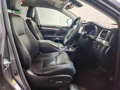 2018 Toyota Highlander - Thumbnail