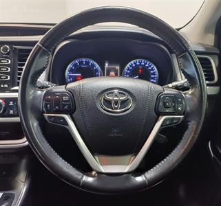 2018 Toyota Highlander - Thumbnail