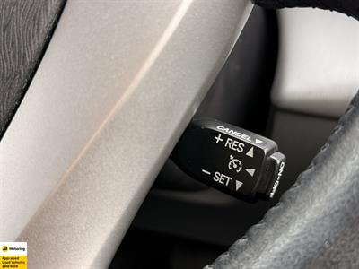 2012 Toyota Prius - Thumbnail