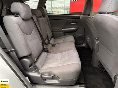 2012 Toyota Prius - Thumbnail