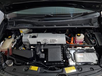 2012 Toyota Prius - Thumbnail