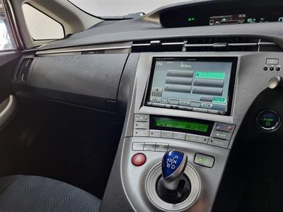 2012 Toyota Prius - Thumbnail