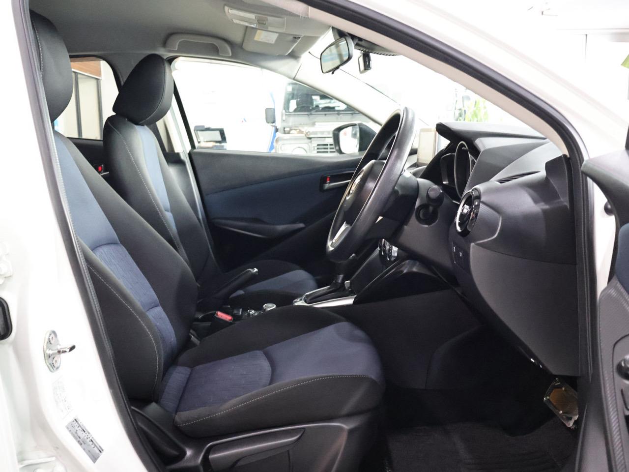 2015 Mazda Demio