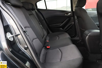 2015 Mazda Axela - Thumbnail