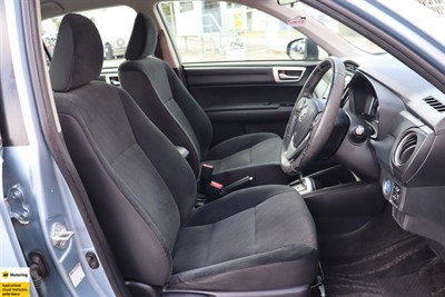 2013 Toyota Corolla - Thumbnail