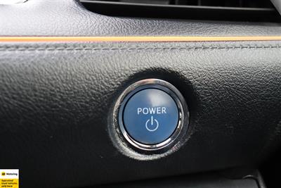 2016 Toyota Sienta - Thumbnail