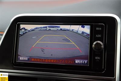 2016 Toyota Sienta - Thumbnail