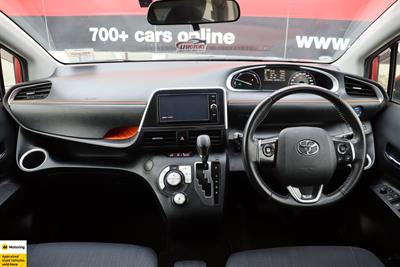 2016 Toyota Sienta - Thumbnail