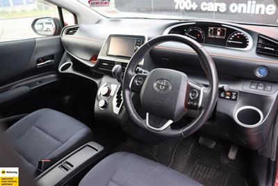 2016 Toyota Sienta - Thumbnail