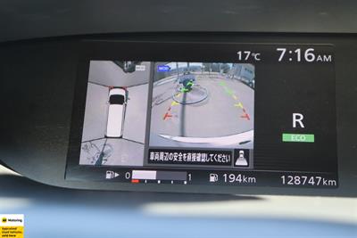 2016 Nissan Serena - Thumbnail