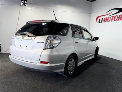 2012 Honda FIT SHUTTLE HYBRID - Thumbnail