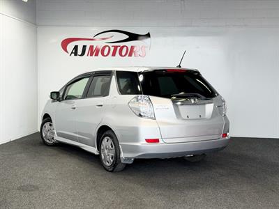 2012 Honda FIT SHUTTLE HYBRID - Thumbnail
