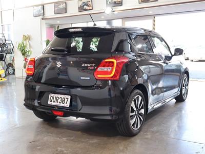 2018 Suzuki Swift - Thumbnail