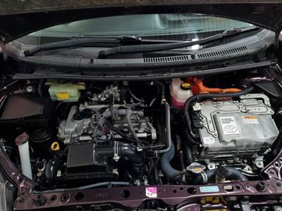 2014 Toyota Aqua - Thumbnail