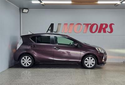 2014 Toyota Aqua - Thumbnail