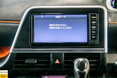 2017 Toyota Sienta - Thumbnail