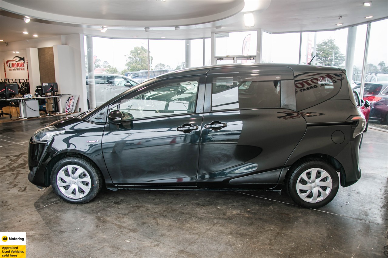 2017 Toyota Sienta