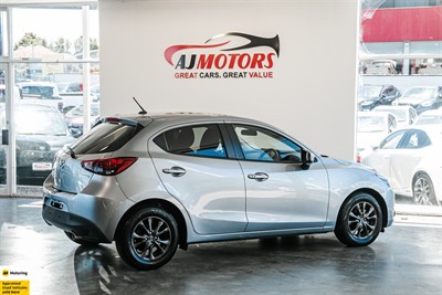 2015 Mazda Demio - Thumbnail