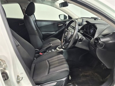 2020 Mazda 2 - Thumbnail