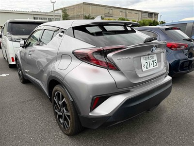 2018 Toyota C-HR - Thumbnail