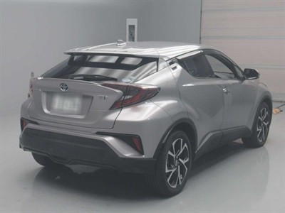 2018 Toyota C-HR - Thumbnail