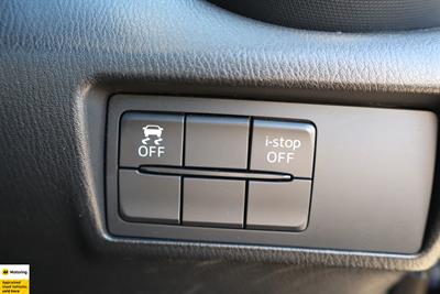 2015 Mazda Roadster - Thumbnail