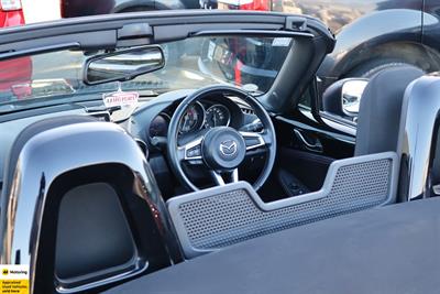 2015 Mazda Roadster - Thumbnail