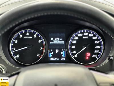 2022 Mitsubishi Outlander - Thumbnail