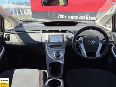 2013 Toyota Prius - Thumbnail