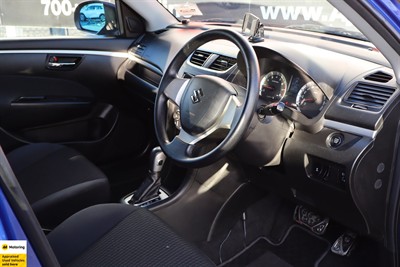 2014 Suzuki Swift - Thumbnail