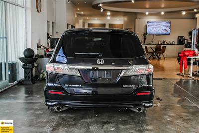 2012 Honda Odyssey - Thumbnail