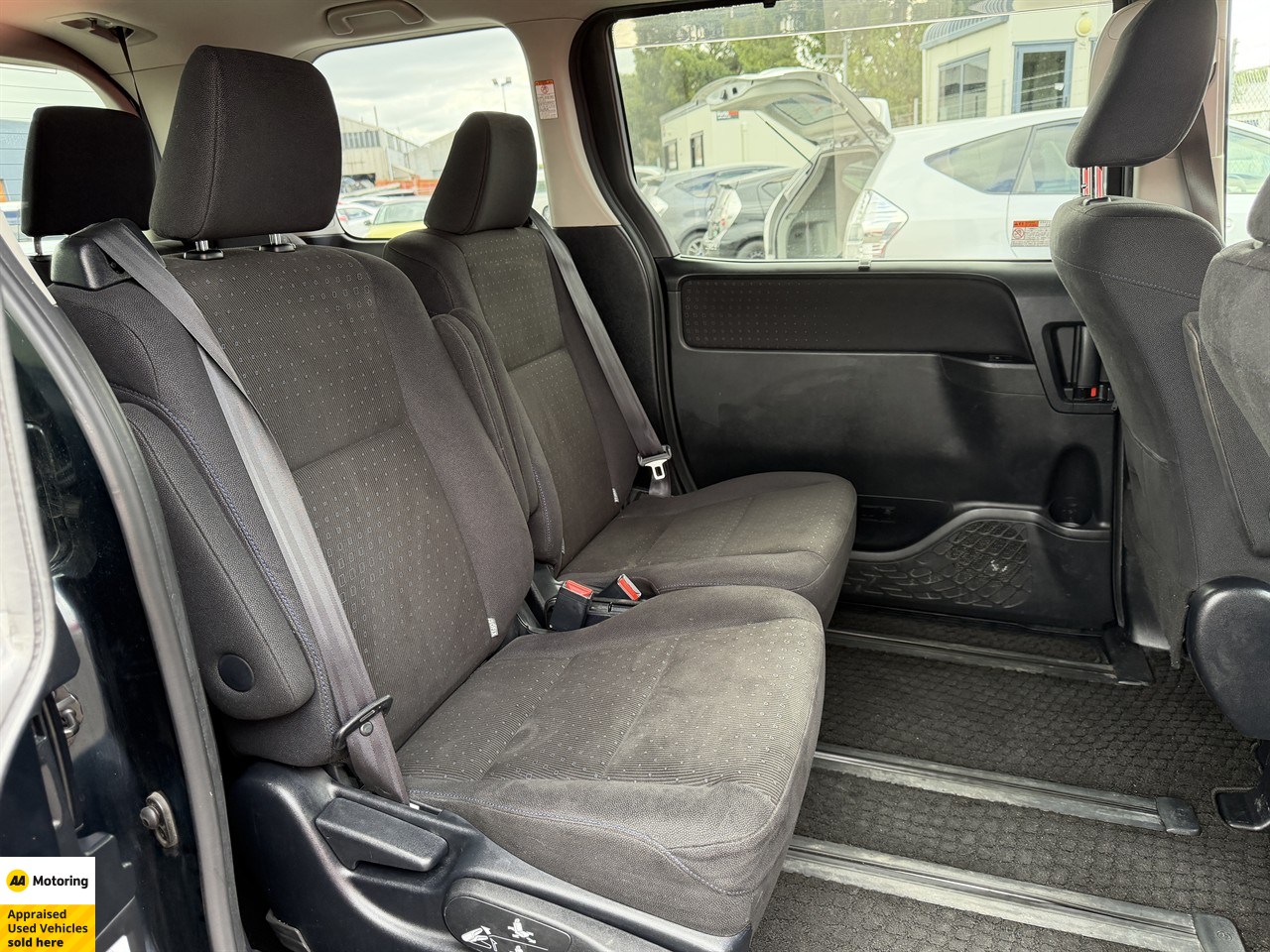 2014 Toyota Voxy