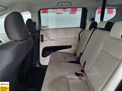 2017 Toyota Sienta - Thumbnail