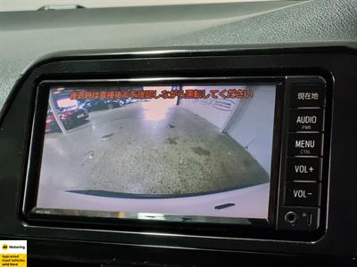 2017 Toyota Sienta - Thumbnail