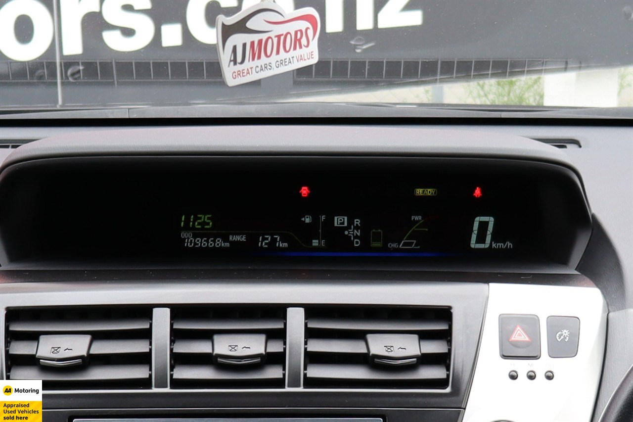 2012 Toyota Prius Alpha